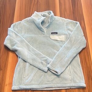 Patagonia Light Blue Fleece Pullover Sweater. Size medium. Good condition.